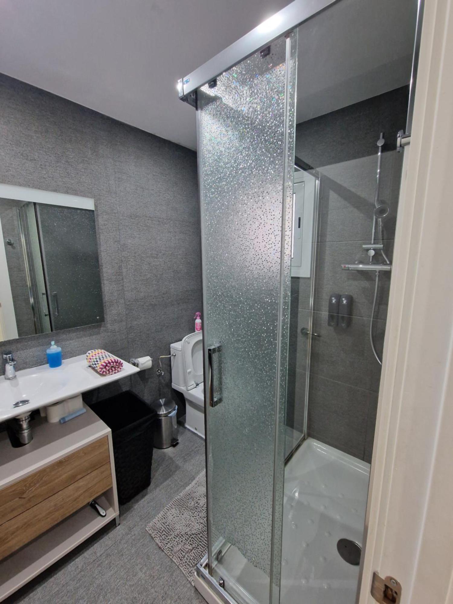 Barcelona 2 Habitaciones L'Hospitalet de Llobregat Kültér fotó